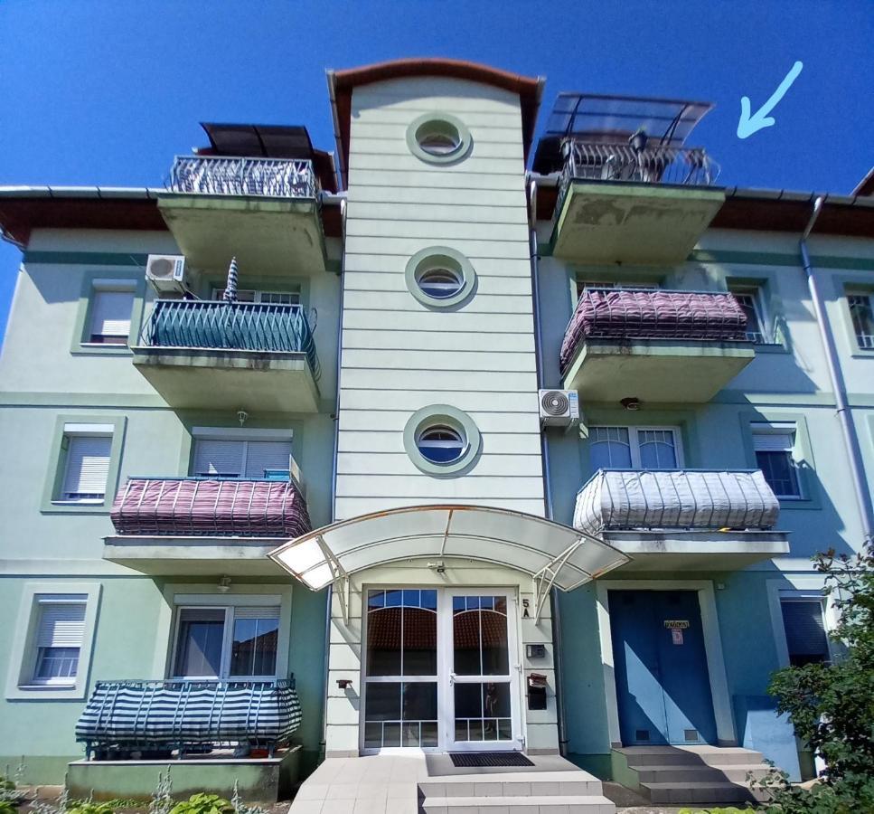 Orsika Hilltop Apartman Eger Zewnętrze zdjęcie
